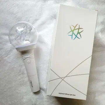 OnlyOneOf 공식 응원봉