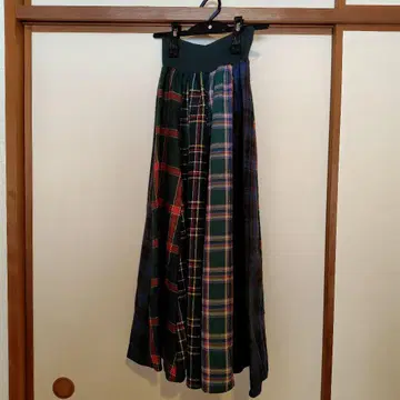 가격 인하했습니다 체크 무늬 플레어 스커트 그린 계열