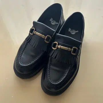 [ Dr. Martens ] ADRIAN SNAFFLE 로퍼 UK5