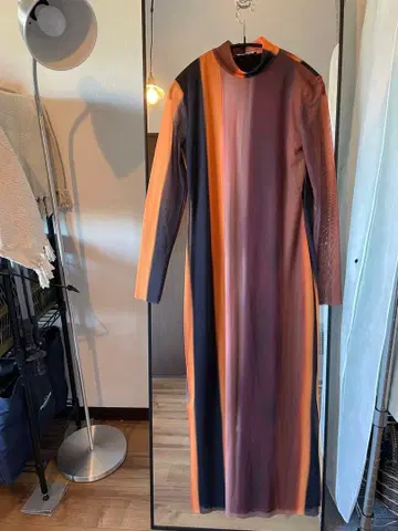 오렌지 브라운 그라데이션 맥시 원피스