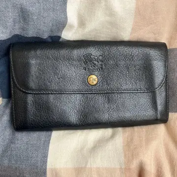 IL BISONTE 블랙 가죽 장지갑