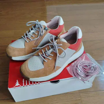 오렌지/그레이 스웨이드 스니커즈