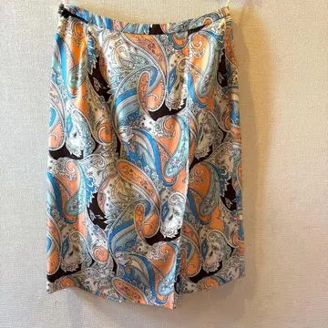 폴 스튜어트 실크 스커트