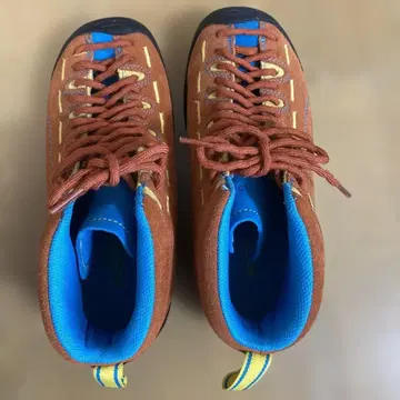 KEEN 스웨이드 하이컷 신발 24.5cm