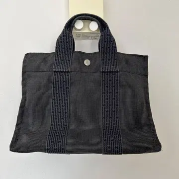 스트라이프 패턴 나일론 토트백