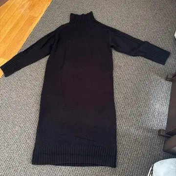블랙 터틀넥 롱 니트 원피스
