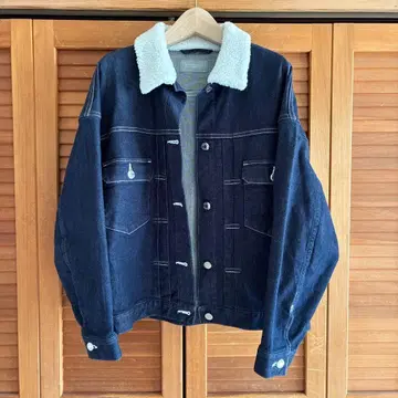 [ 새상품급 ] 매킨토시 철학 보아 옷깃 데님 자켓