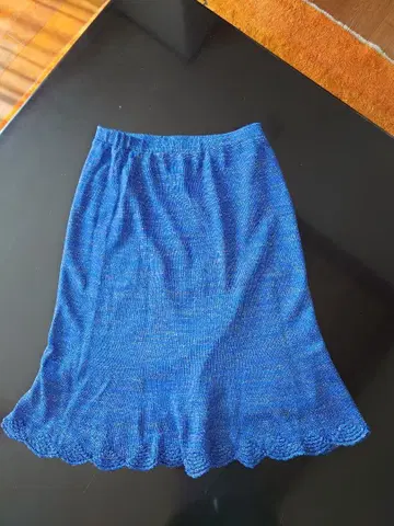 블루 니트 플레어 스커트