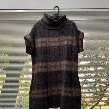 united bamboo 체크 무늬 슬리브리스 터틀넥