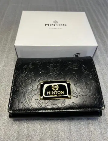 MINTON 민트 3단 폴더형 지갑 블랙 박스 포함 꽃무늬 엠보