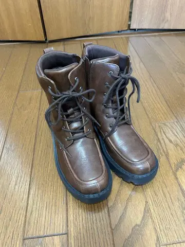 브라운 합성 피혁 부츠 JP 235mm