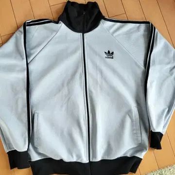 adidas 트랙 자켓 L