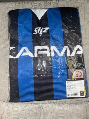 [ Felix 트레이딩 카드 포함 ] straykids KARMA 유니폼