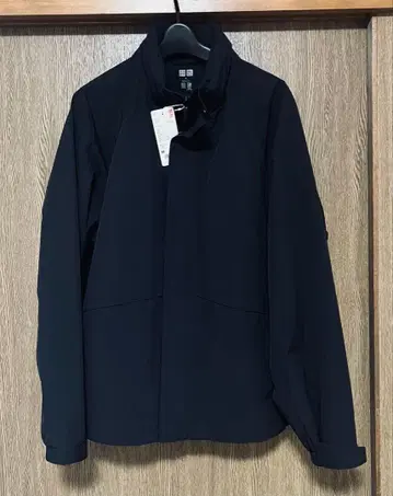 유니클로 윈드프루프 스탠드 블루종 M 새상품