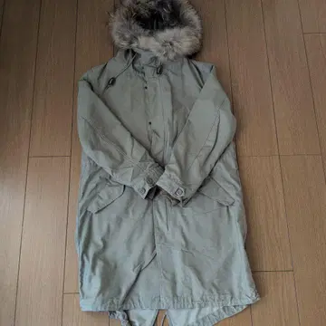 그레이 퍼 후드 밀리터리 자켓