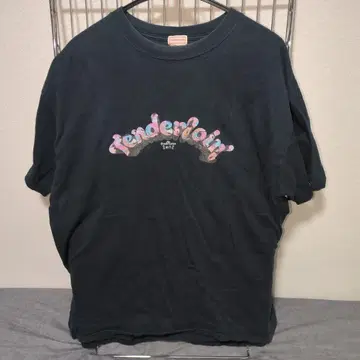 텐더로인 그래픽 T셔츠 블랙