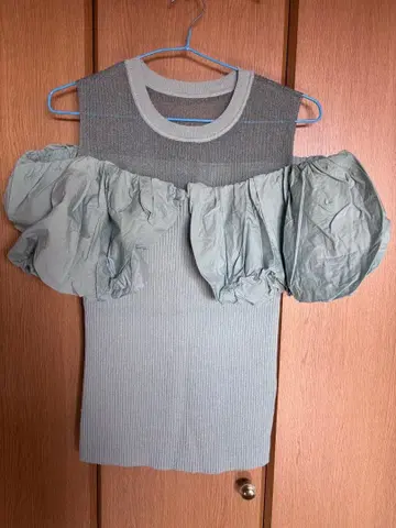 벌룬 오프숄더 니트 풀오버