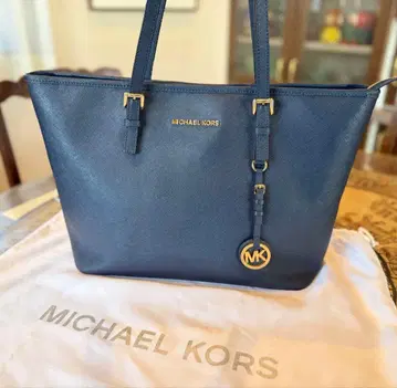 MICHAEL KORS 네이비 토트백