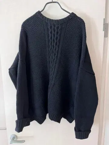 SISE 오버 사이즈 데미지 니트