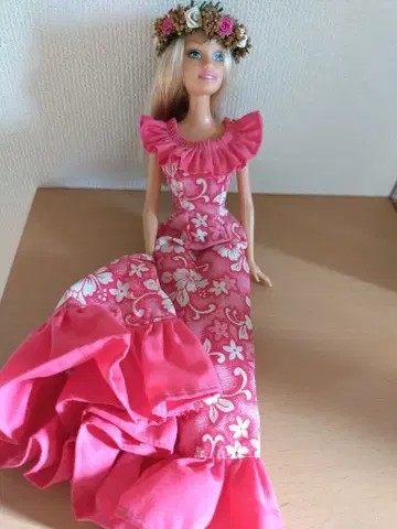 바비 인형 하와이 플라 댄스 새상품 레어