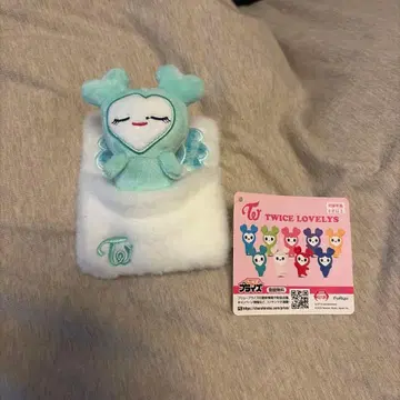 TWICE LOVELYs 미나