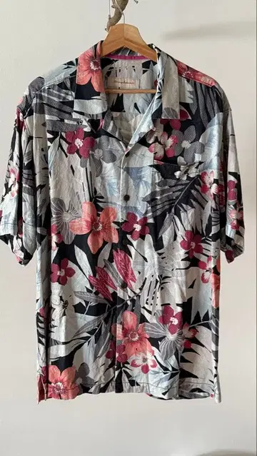 Tommy Bahama 알로하 셔츠 플라워 무늬