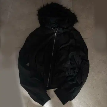 y2k 볼륨 퍼 지퍼 그런지 헤이세이 갸루 펑크 락 시크 스타일