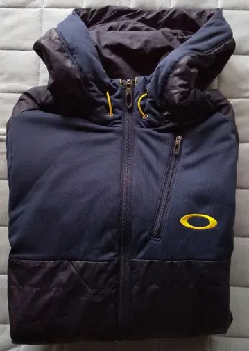 Oakley 네이비 후드 부착 자켓 M 사이즈 당신도 오클리 사람 확정!