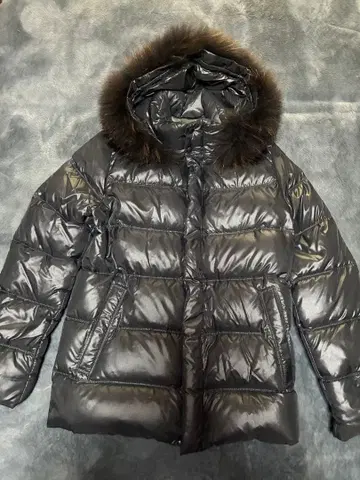 가격 인하!! DUVETICA 퍼 부착 다운 코트 블랙 44