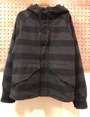 보더 후드 부착 멜톤 자켓