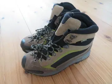 스포르티바 여성용 등산화 고어텍스