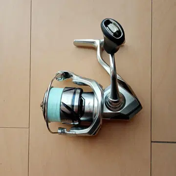 시마노 23 스트라딕 C2000S