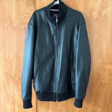 ZARA 블랙 페이크 가죽 자켓