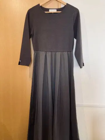 다크 그레이 7부 소매 롱 원피스 사이즈 40