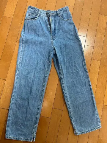 Tnewties [운석이 떨어지다] 하이웨스트 스트레이트 데님 팬츠