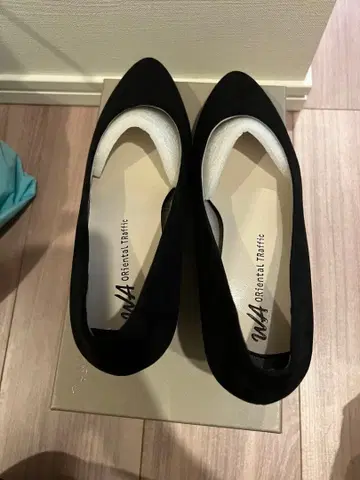 미사용 새상품 오리엔탈 트래픽 펌프스 39 ( 24.5cm ) 블랙