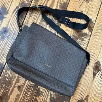 Michael Kors 숄더백 다크 브라운