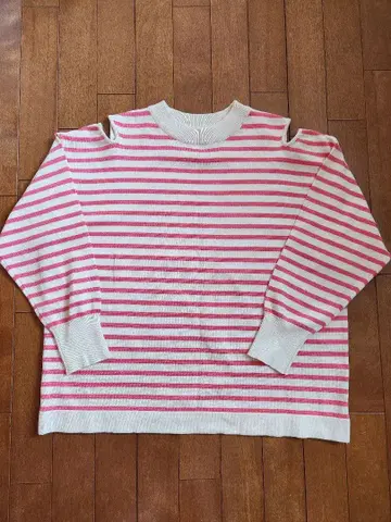 [ 상태 양호 ] 나노 유니버스 핑크와 화이트 보더 긴팔 니트 티셔츠