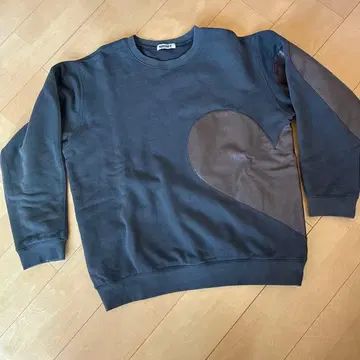 NKNIT 맨투맨 트레이닝복 가죽 하트 0