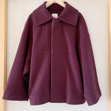 오넷 숏 벌룬 코트