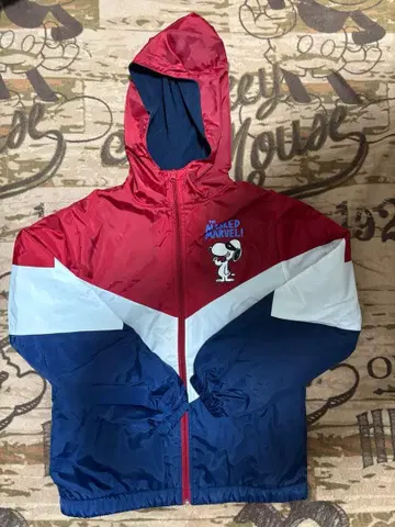 USJ 스누피 나일론 자켓 S