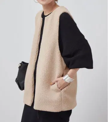 새상품급 FRAMeWORK 프레임워크 보아 베스트 베이지