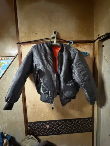 그레이 MA-1 플라이트 자켓 브랜드명 기재 없음