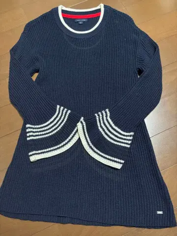 TOMMY HILFIGER 네이비 상의 M