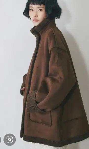 ANOTHER S 페이크 무스탕 스탠드 코트