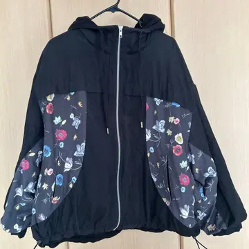 이즈스칼라 후드티