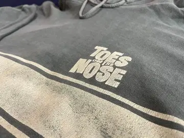 [ TOSE ON THE NOSE ] 후드티 (90s)