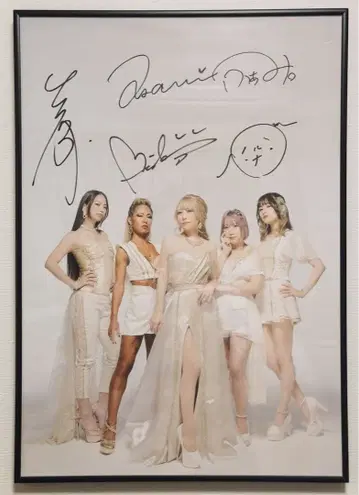 LOVEBITES 사인 포함 포스터 (프레임 포함)