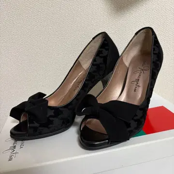 새상품급 긴자 카네마츠 스웨이드 펌프스