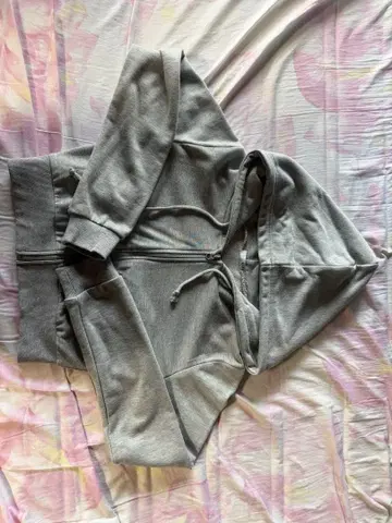 GYDA 그레이 후드 부착 숏 후드티